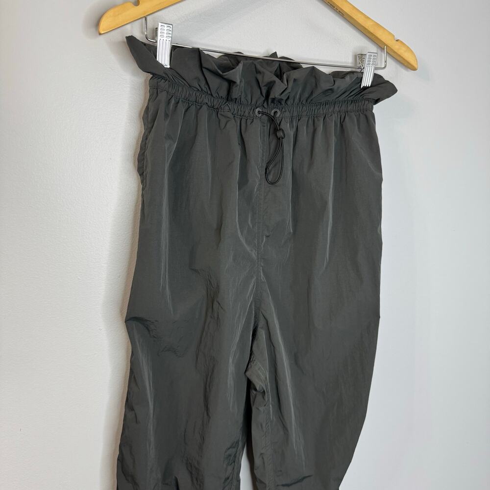 Lululemon Break the Mold High-Rise Crop 23" Graphite Grey Lightweight Sz 4 - Picture 4 of 13